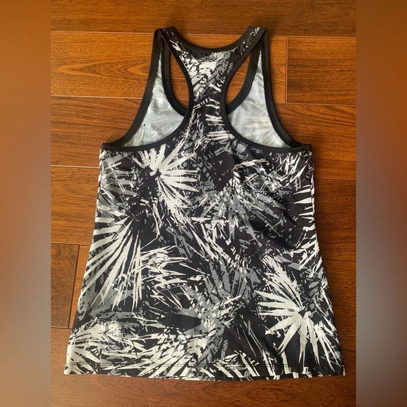 Fabletics Morgan tank size S - Picture 6 of 8